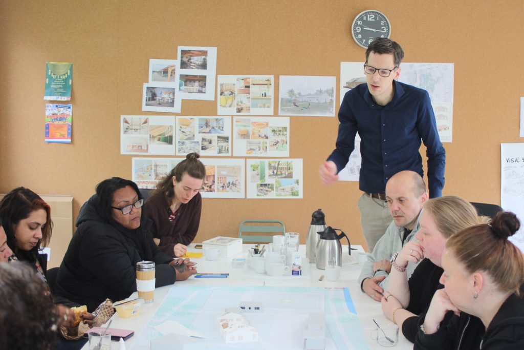 Ontwerpbespreking. Foto: Open Kaart