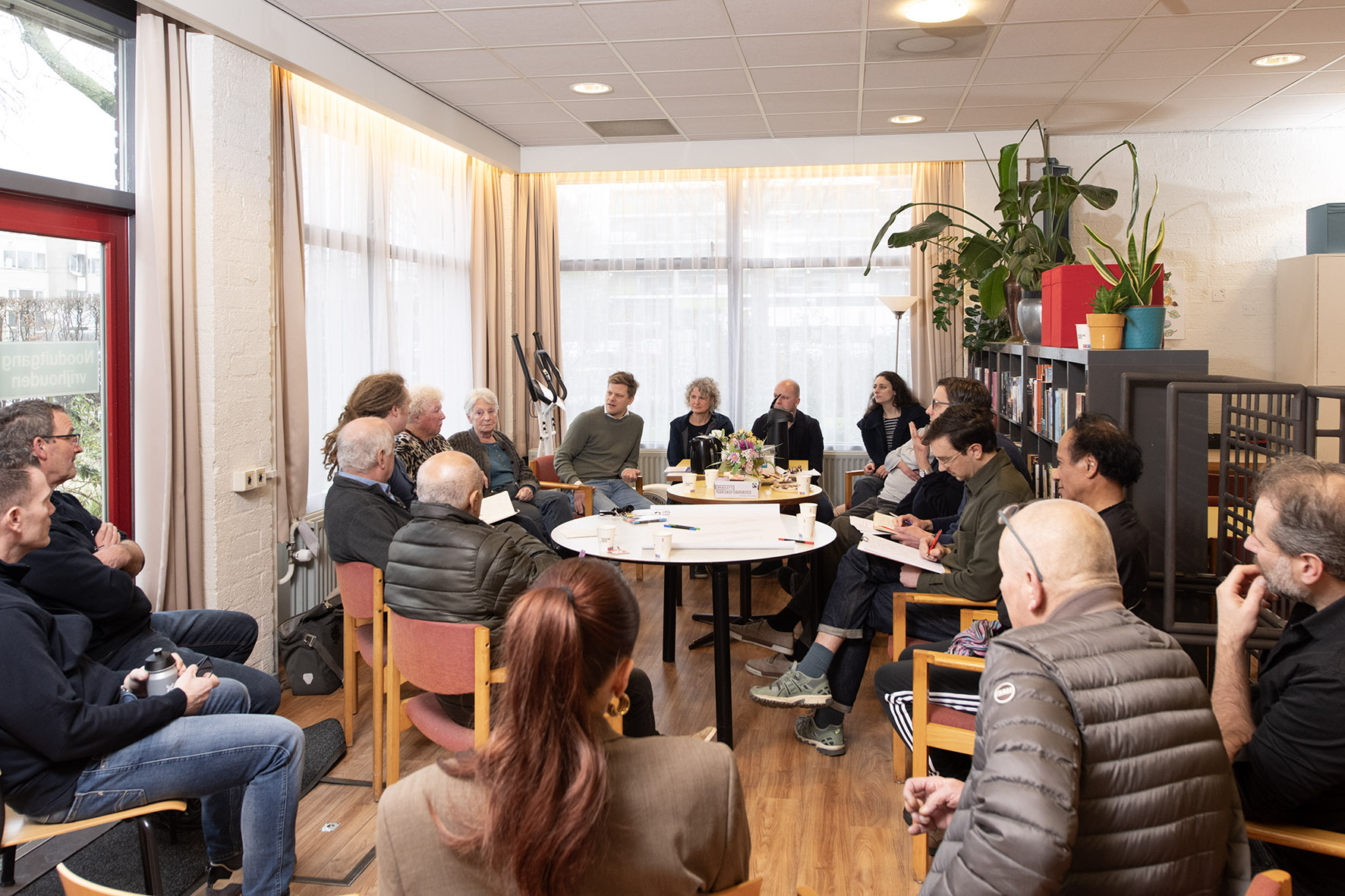 Open Kaart in gesprek met bewoners. Foto: Rufus de Vries