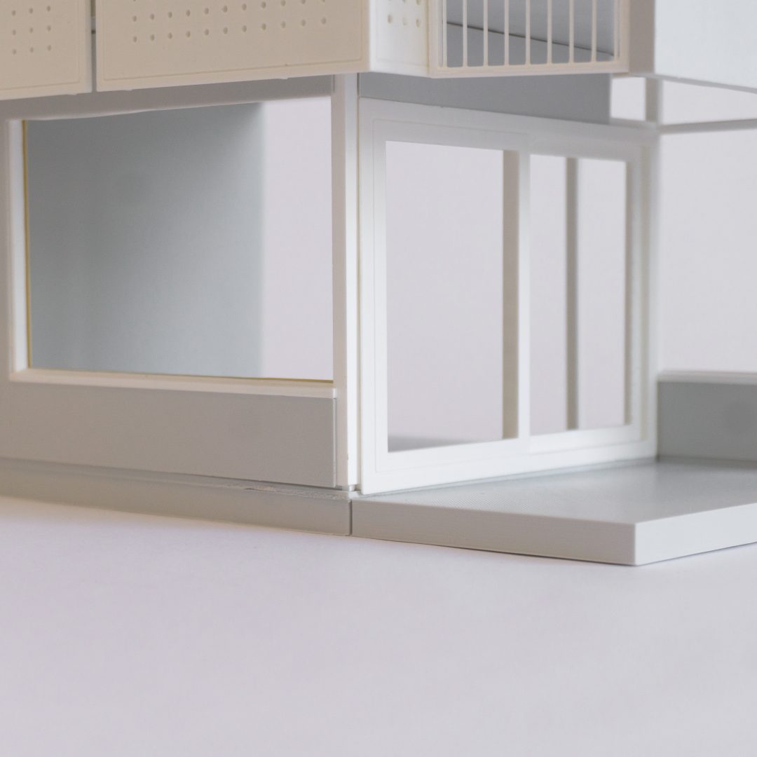 In het Lichtpunt was de glasbewassing een belangrijk uitgangspunt om de bestaande grote glasplaat te vervangen voor kleinere, te openen delen.