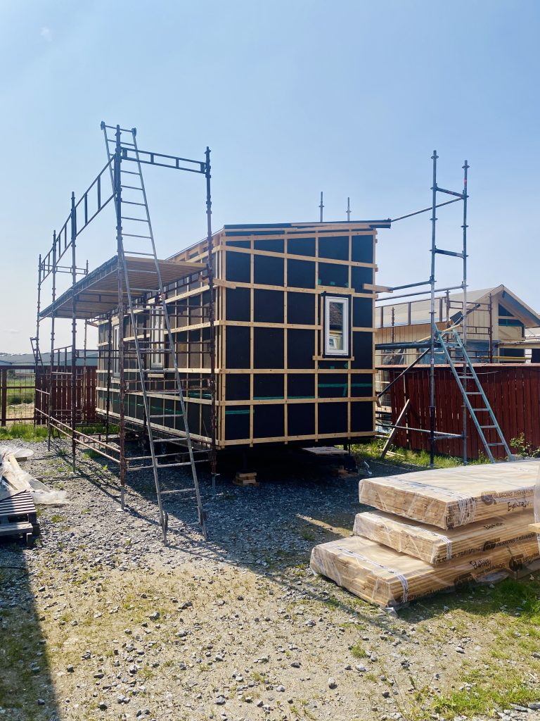 De Egnahemsfabriken op het eiland Tjörn waar Zweden hun eigen tiny house kunnen bouwen (foto: Hanneke)