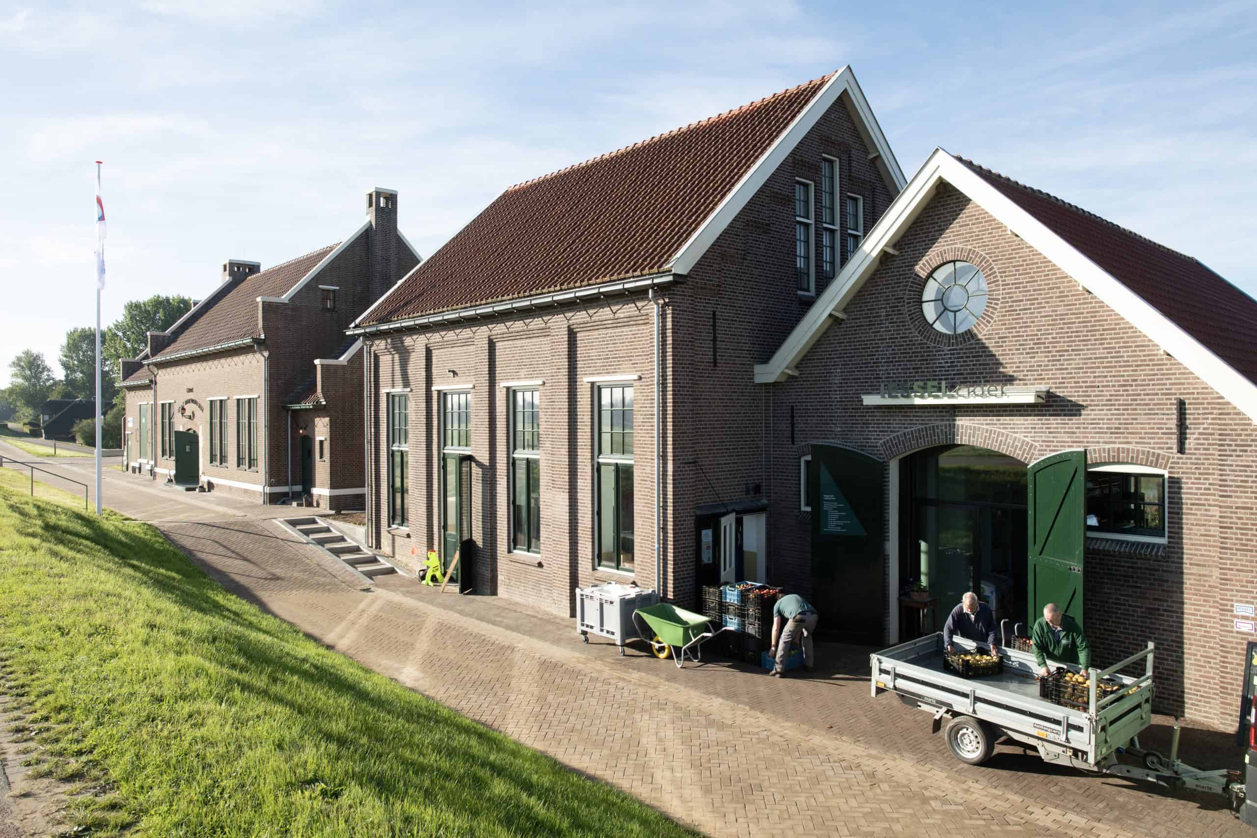 Exterieur van IESSELcider in het voormalig stoomgemaal en ketelhuis. Foto: Rufus de Vries